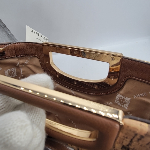 Anne Klein Cork Handle Crossbody Handbag Clutch Gold Metallic Magnet Clousure - Picture 10 of 13